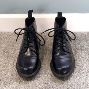 Dr Marten Emmeline boot, size 8.